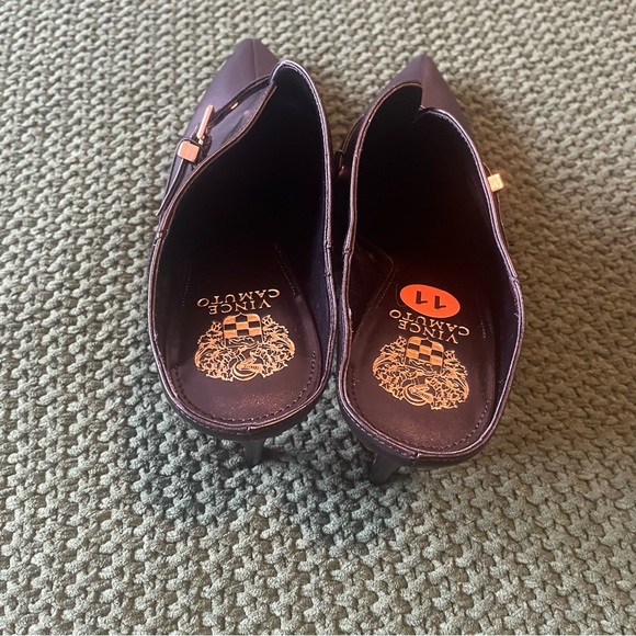 New- Vince Camuto NWT black booties slip on heels - Picture 5 of 6